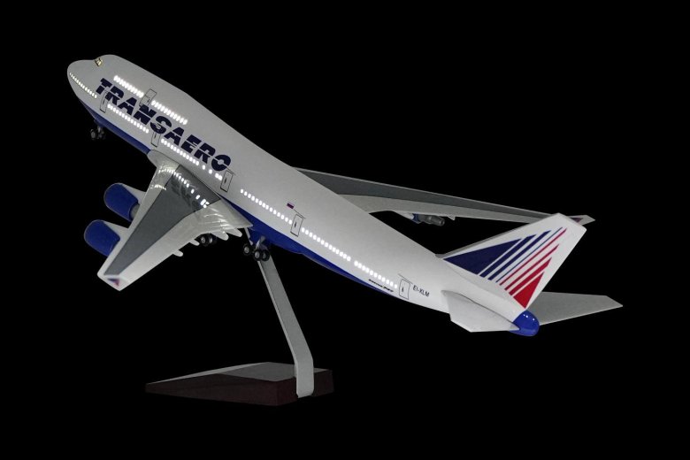 Модель самолета боинг 747 трансаэро