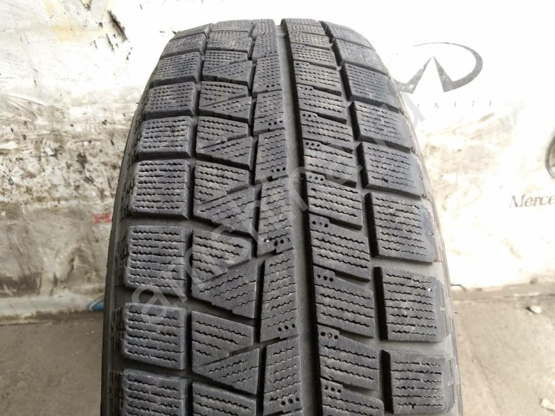 Bridgestone blizzak revo gz 215