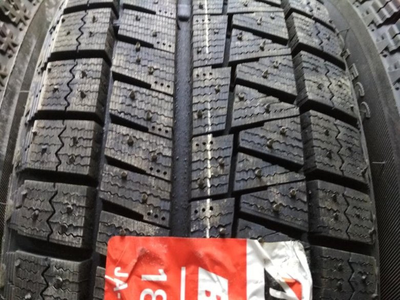 Bridgestone 185/65r14 blizzak revo gz