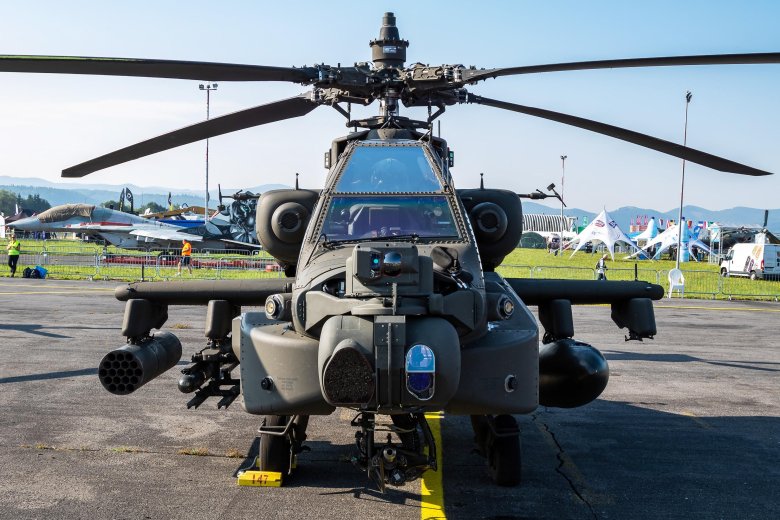 Вертолёт ah-64a apache