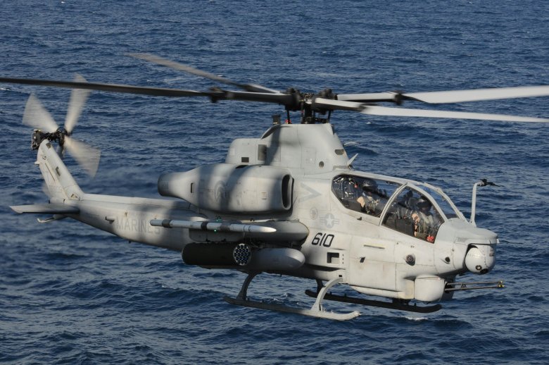 Вертолет ah-1z viper