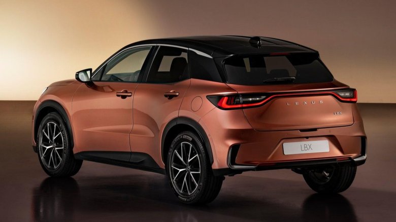 Лексус кроссовер 2021