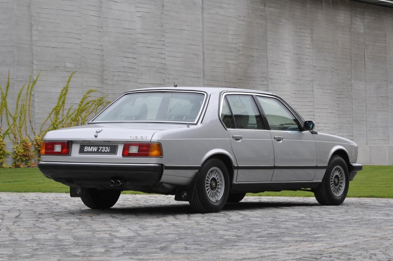 Бмв 733 е23