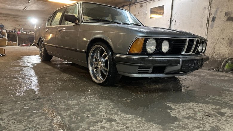 Бмв 7 серии 1984