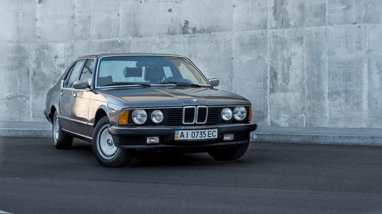 Бмв 7 серии старая