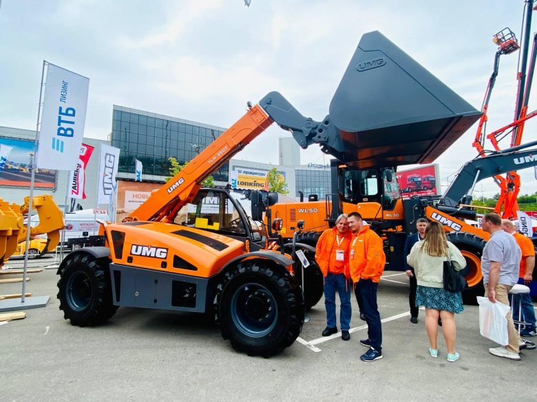 Российский телескопический погрузчик мдсу 2500