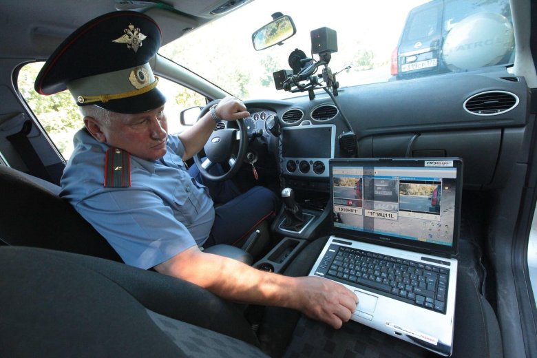 Сотрудник гибдд