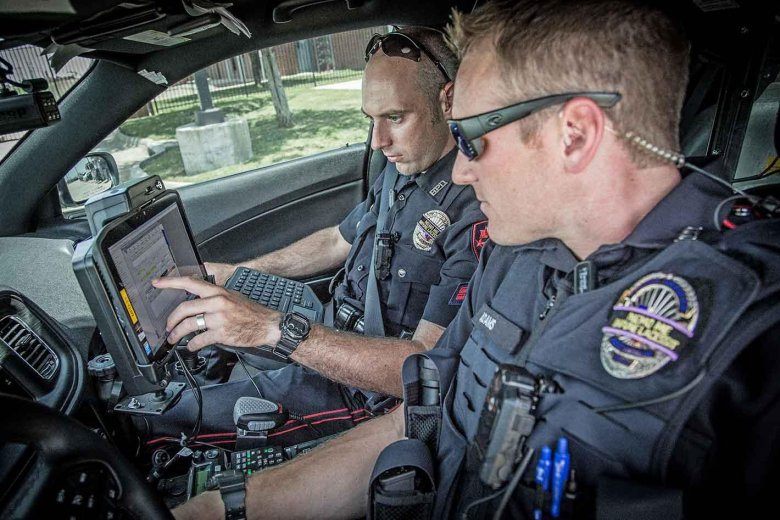 Бортовой компьютер полиции сша