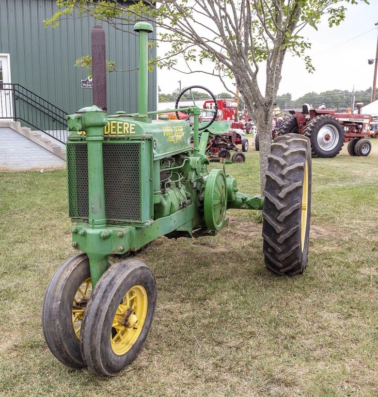 John deere model g