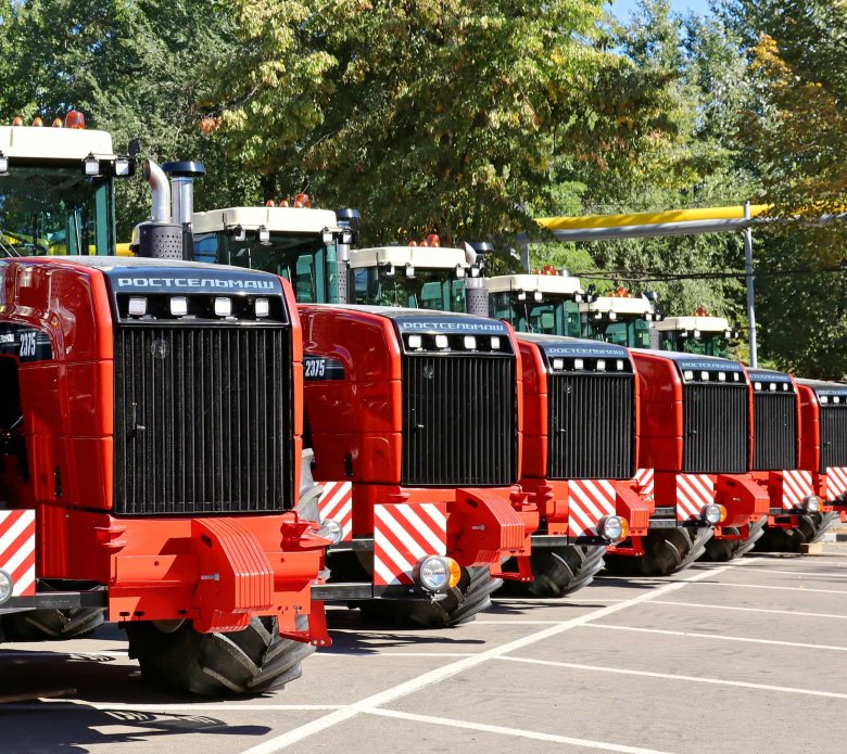 Трактор ростсельмаш 2375