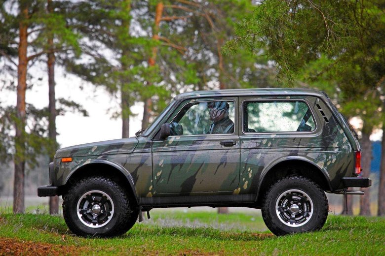 Lada niva 4x4 bronto