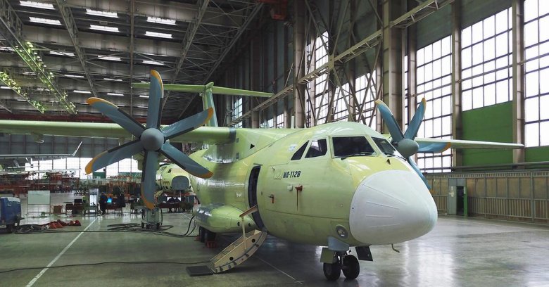 Самолет ил-112в