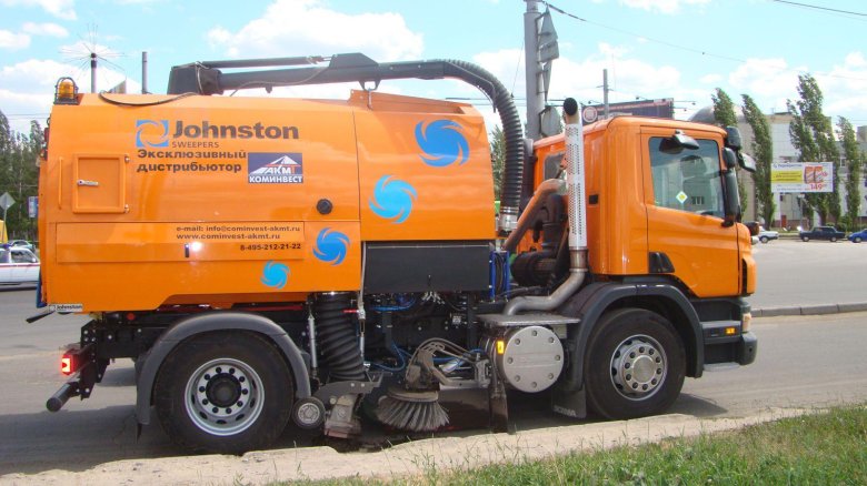 Вакуумная подметально уборочная машина