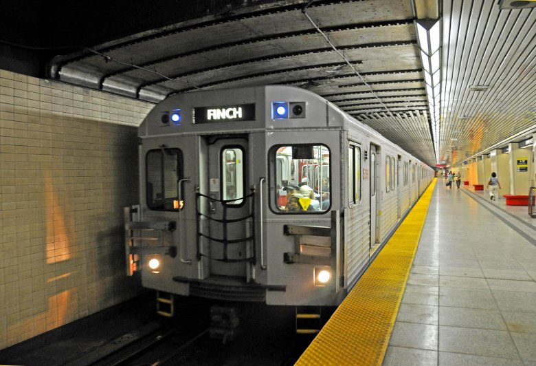 Канада торонто метро