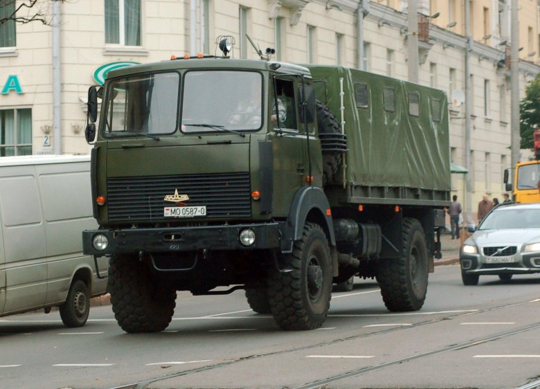 Маз тягач военный