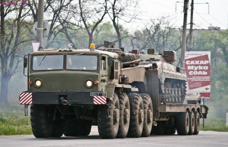Маз военный тягач 537