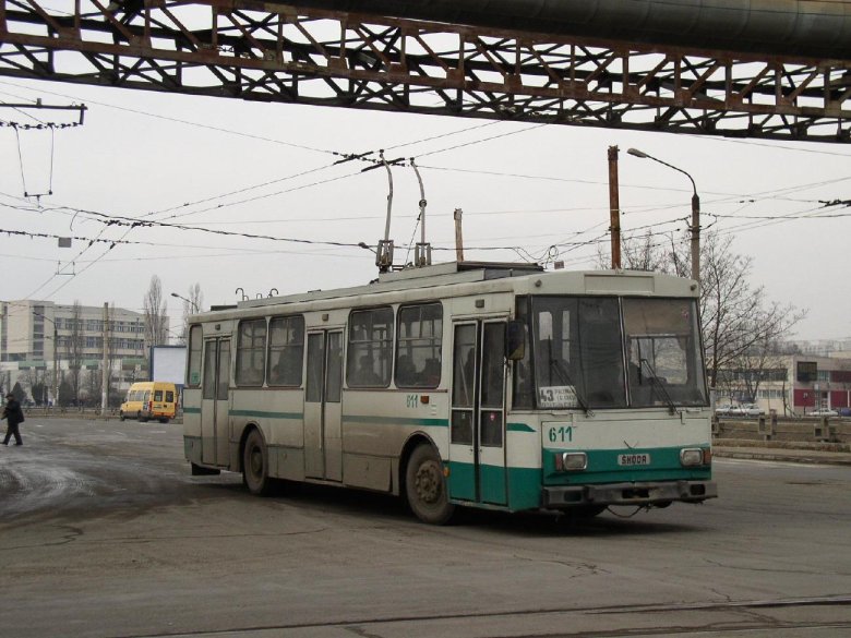 Троллейбус трамвай