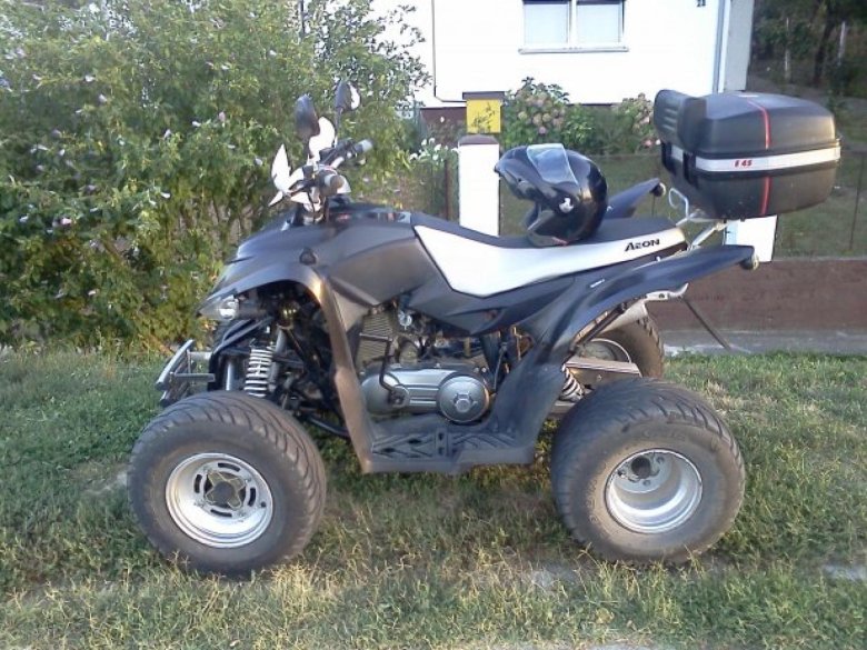 Квадроцикл aeon cobra 220