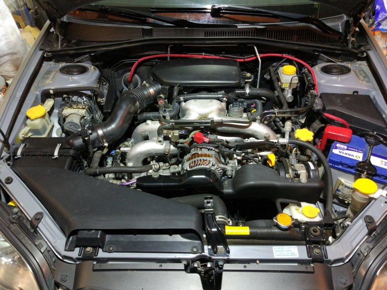 Субару легаси моторный отсек