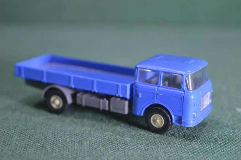 Грузовик шкода 706