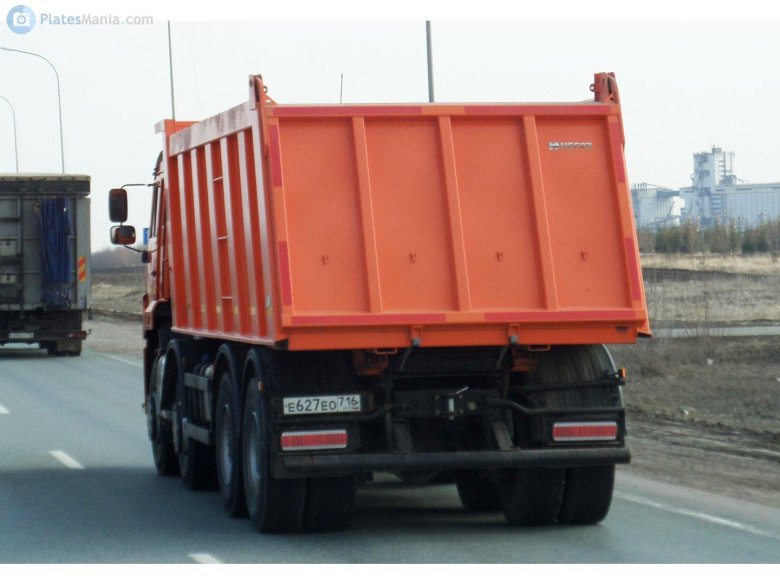 Камаз 6520 сзади