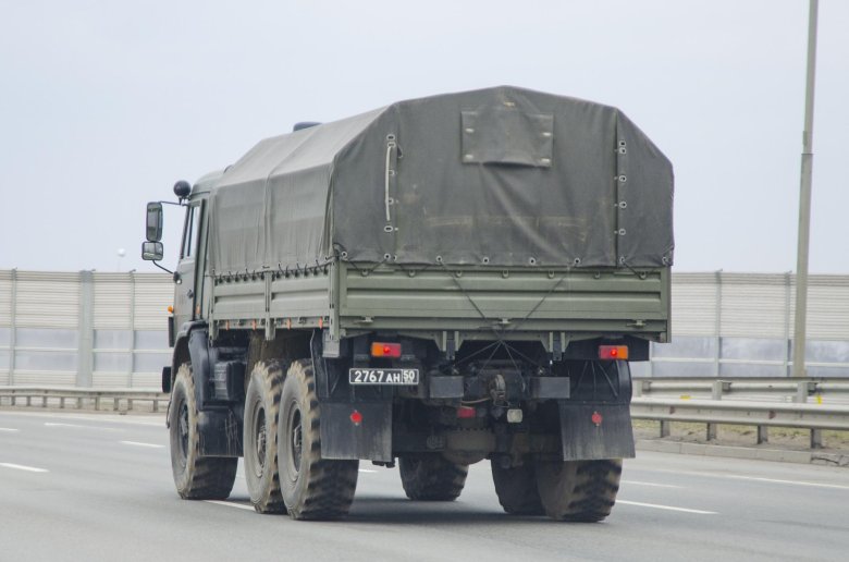 Камаз 5350 сзади