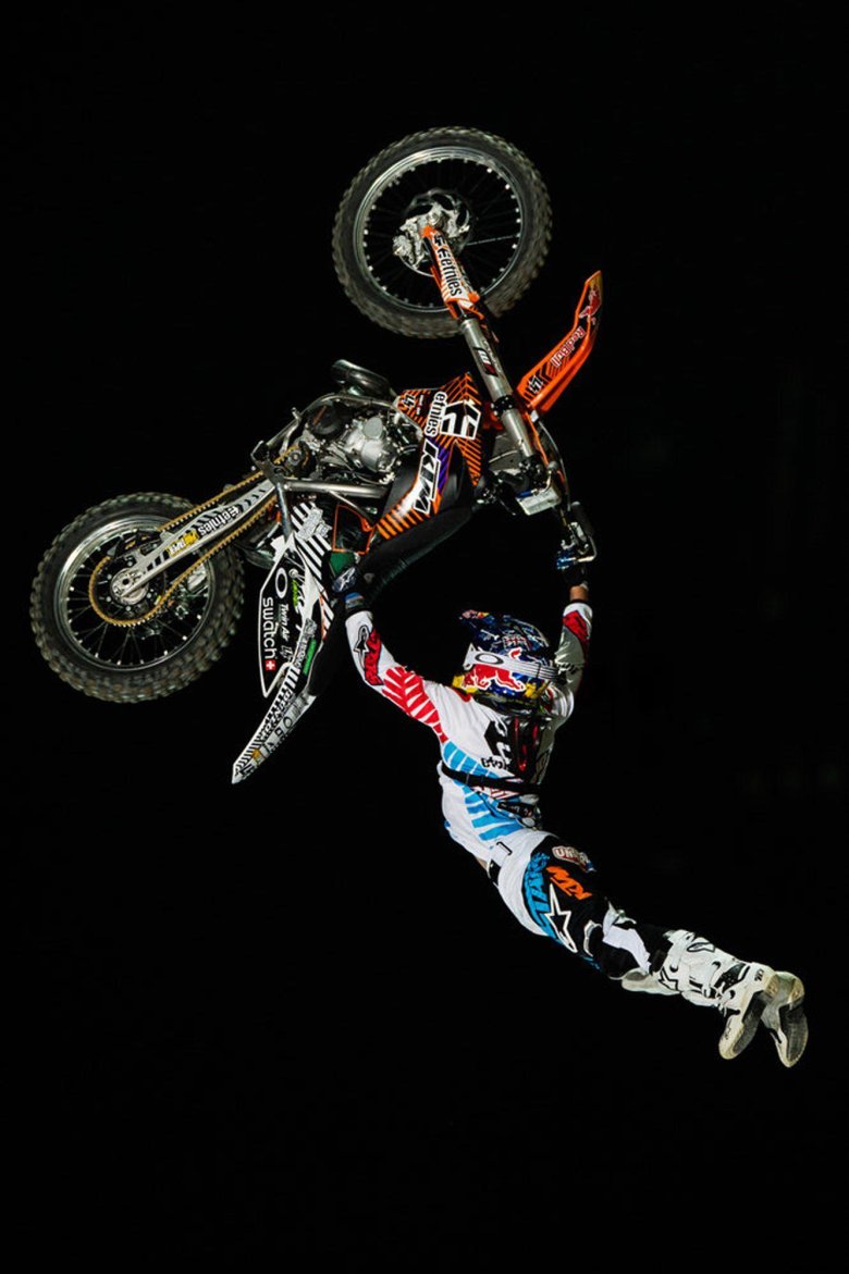 Мотофристайл red bull