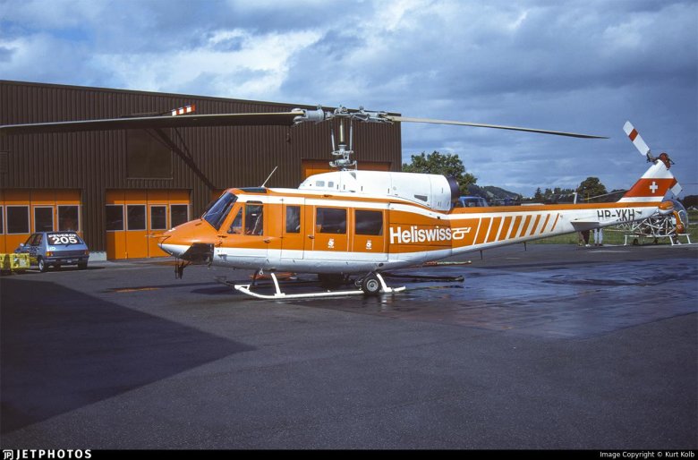 Bell 212 twin huey