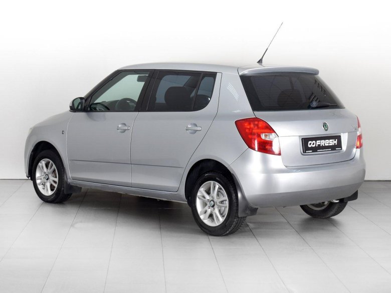 Шкода фабия хэтчбек 2011