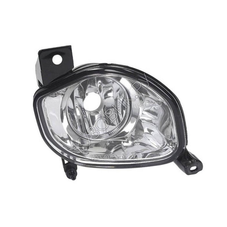 Противотуманная фара левая для тойота авенсис 2