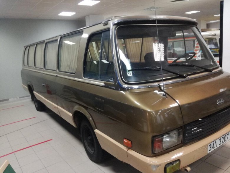 Микроавтобус юность зил 118