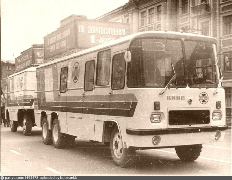 Автобус на шасси зил 133гя