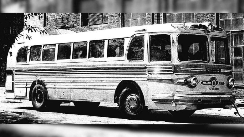 Автобус зил 127