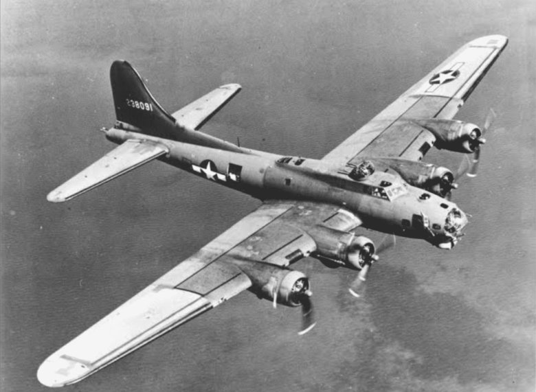 Американский бомбардировщик b-17
