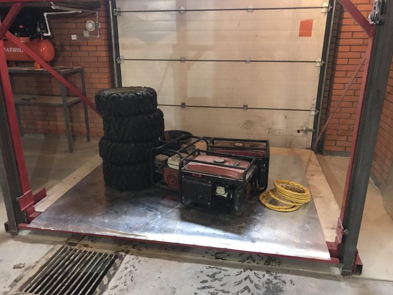 Лифт в гараж