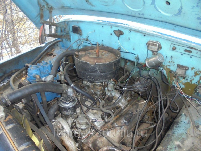 Зил 130 моторный отсек
