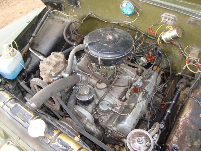 Зил 131 под капотом