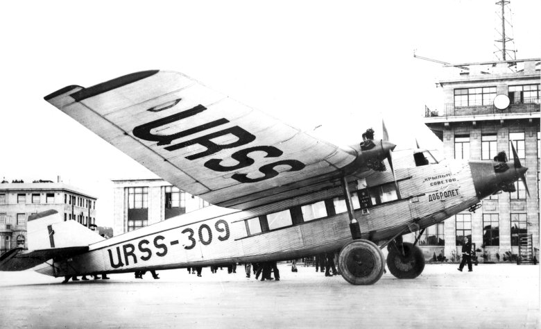 Самолет ант-9 крылья советов