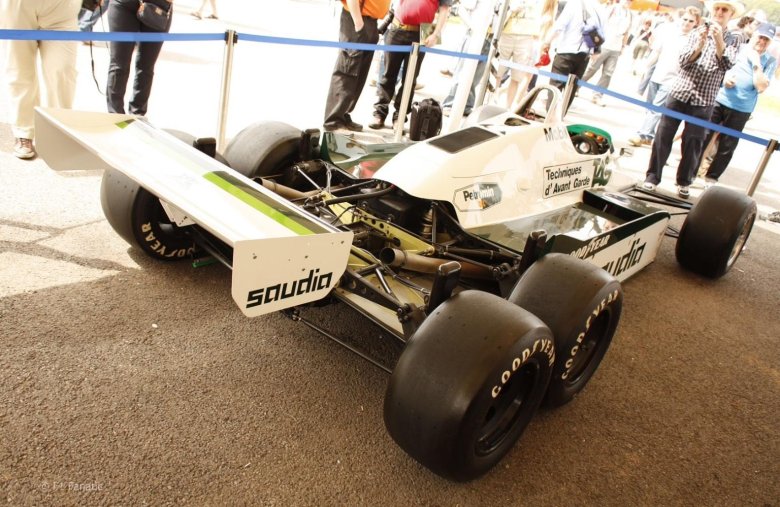 Шестиколесный williams