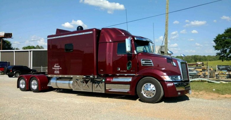 Volvo vnl custom sleeper