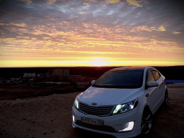 Kia rio белая