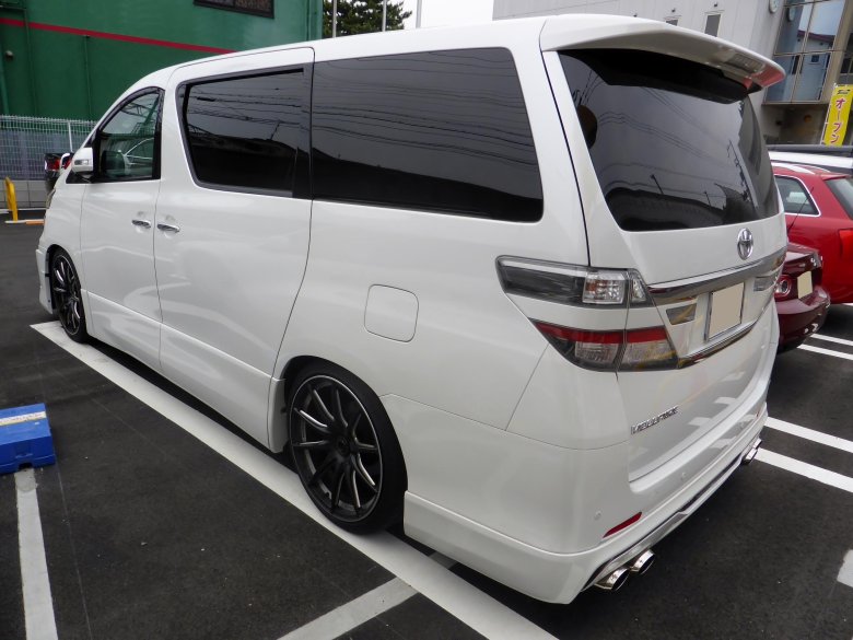 Toyota alphard vellfire 2010