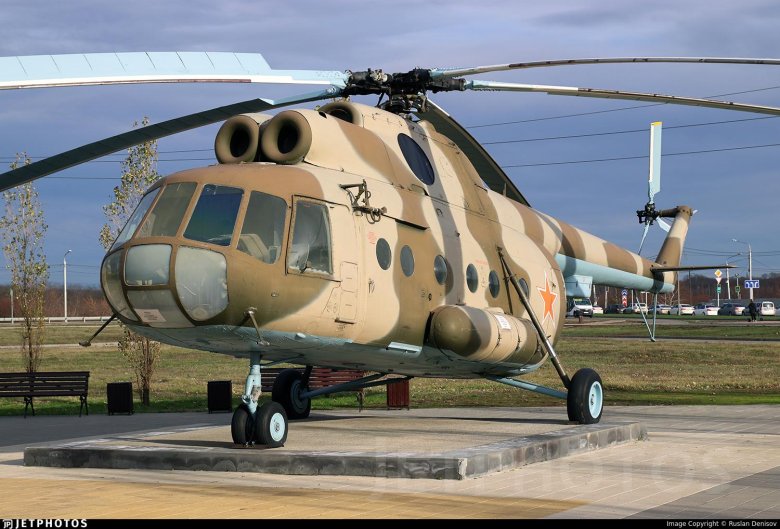 Военный вертолет ми 8