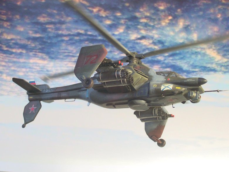 Вертолет боевой