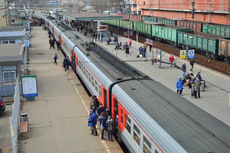 Ленинградский вокзал пригородные поезда