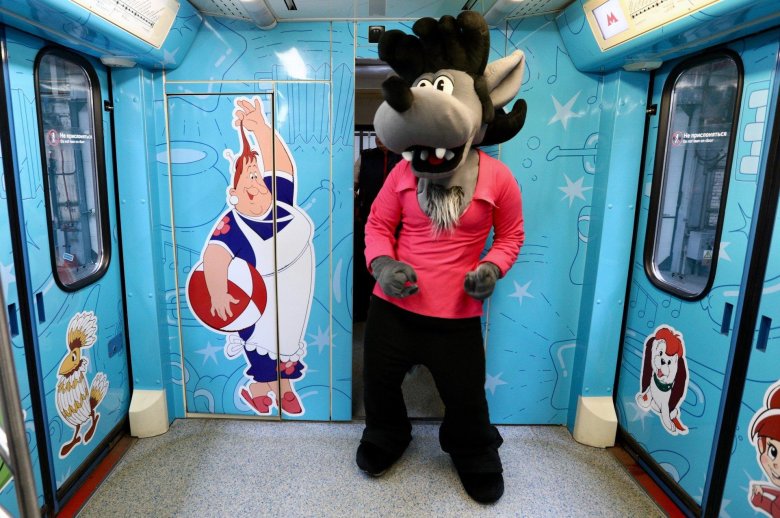 Поезд союзмультфильм в московском метро 2021