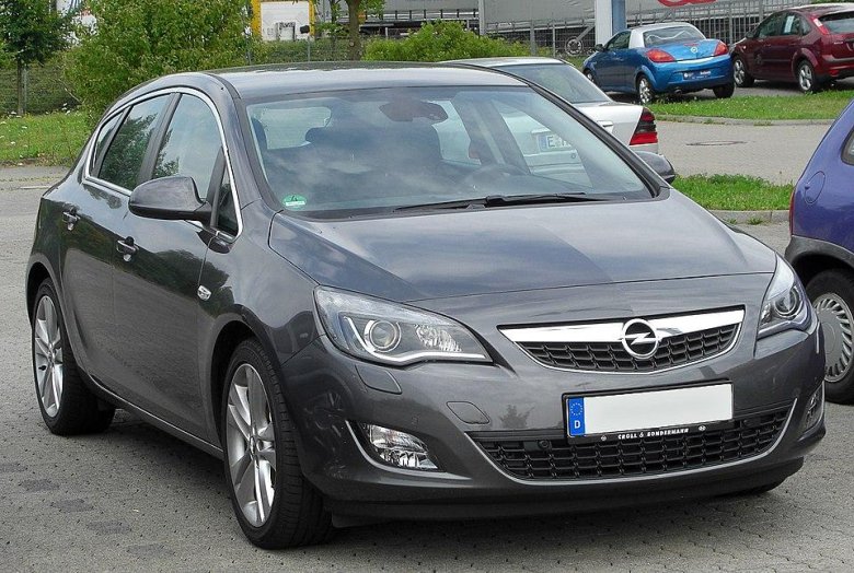 Opel astra j 2012
