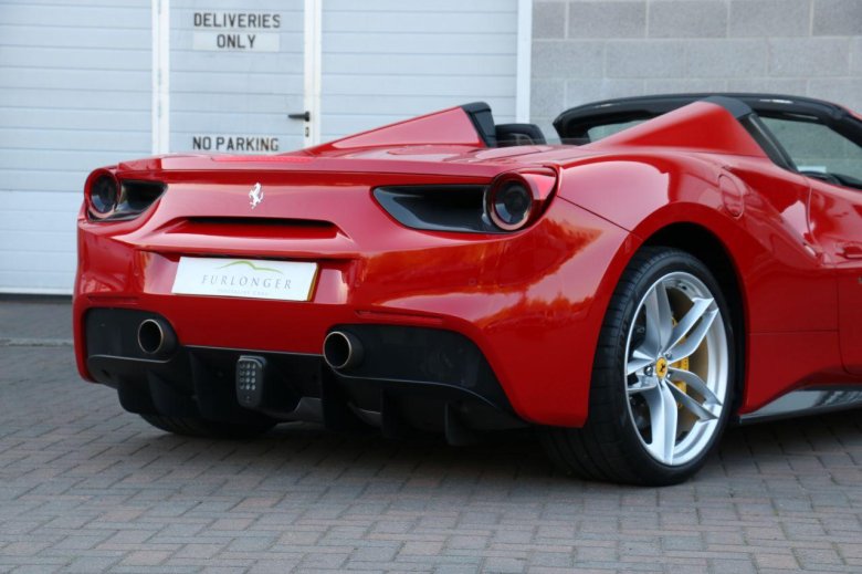 Феррари спайдер