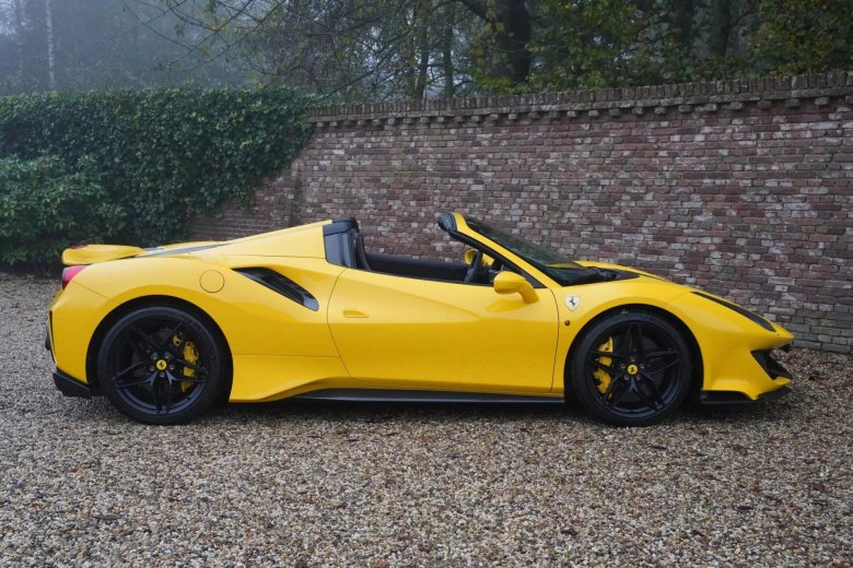 Ferrari 488 pista spider