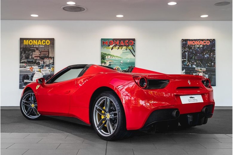 Ferrari 488 2015 2019